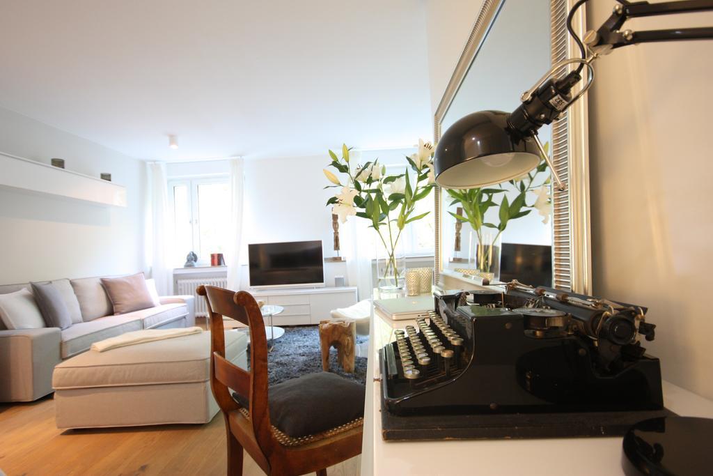 Loft Friesenplatz Apartment