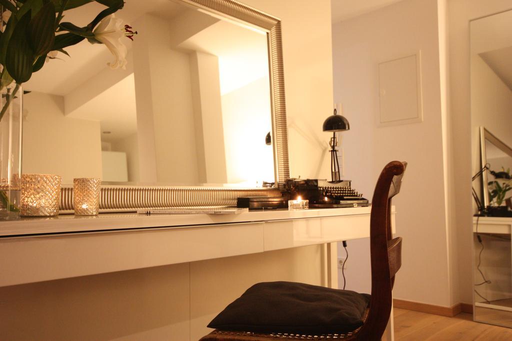 Loft Friesenplatz Apartment